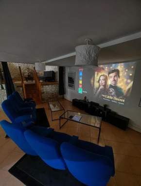 Cosy Ciné 8